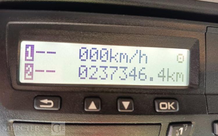 SCANIA PORTEUR FOURGON GNC 19T  FG-927-TT