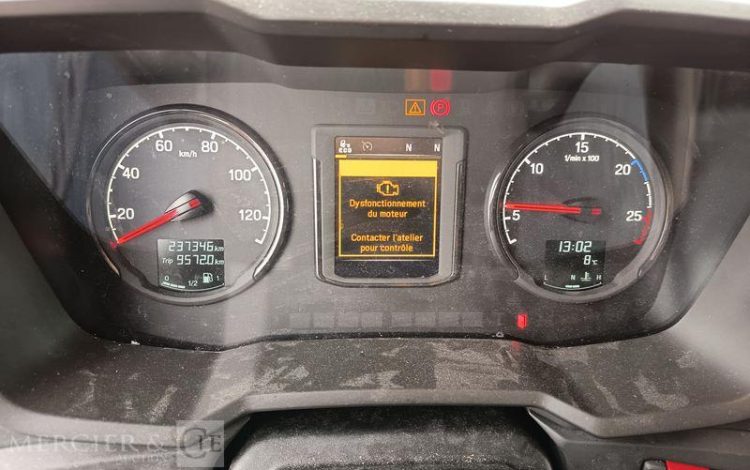 SCANIA PORTEUR FOURGON GNC 19T  FG-927-TT