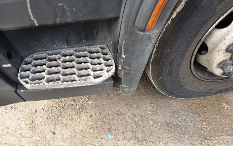 SCANIA PORTEUR FOURGON GNC 19T  FG-927-TT