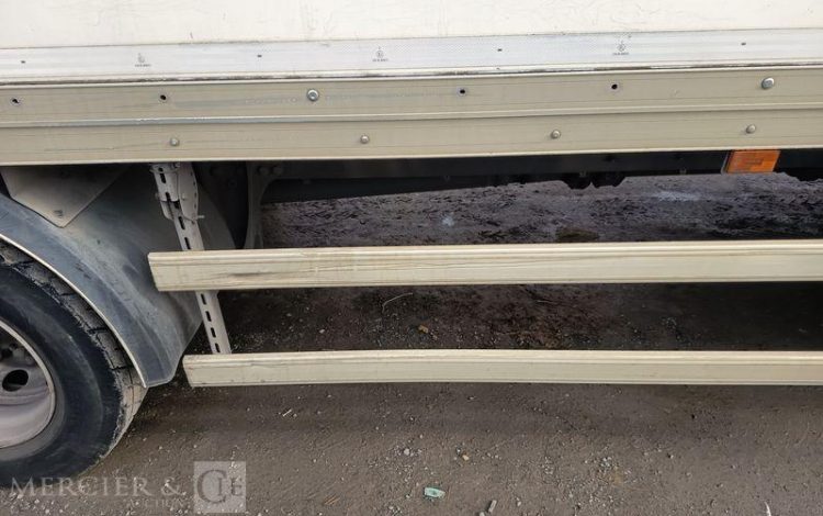 SCANIA PORTEUR FOURGON GNC 19T  FG-927-TT