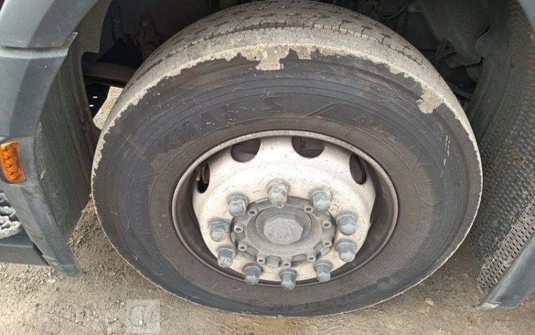 SCANIA PORTEUR FOURGON GNC 19T  FG-927-TT