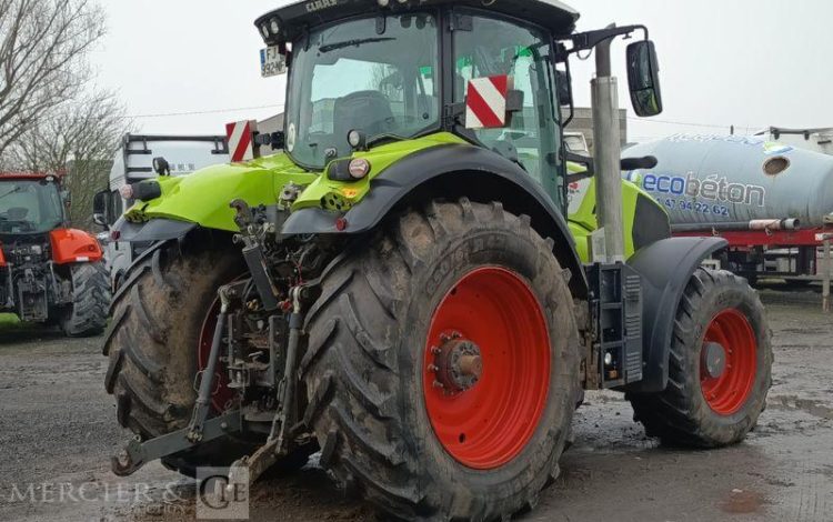 CLAAS TRACTEUR AGRICOLE AXION 830 CMATIC DIESEL – 3353 HEURES – ANNEE 2019  FJ-992-NF