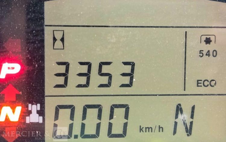 CLAAS TRACTEUR AGRICOLE AXION 830 CMATIC DIESEL – 3353 HEURES – ANNEE 2019  FJ-992-NF