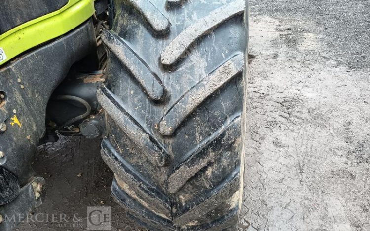 CLAAS TRACTEUR AGRICOLE AXION 830 CMATIC DIESEL – 3353 HEURES – ANNEE 2019  FJ-992-NF