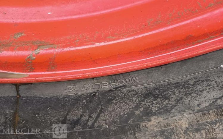 CLAAS TRACTEUR AGRICOLE AXION 830 CMATIC DIESEL – 3353 HEURES – ANNEE 2019  FJ-992-NF