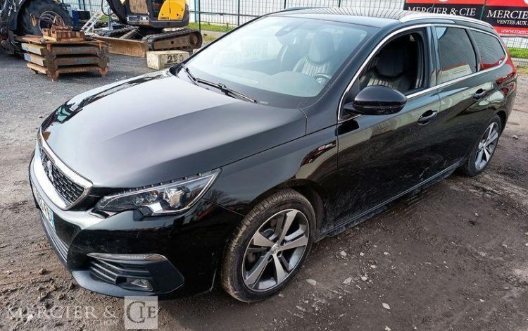 PEUGEOT 308 SW 1,6 BLUEHDI 120 S&S GT LINE – DIESEL – 136797 KMS – ANNEE 2019 BLANC FK-093-FB