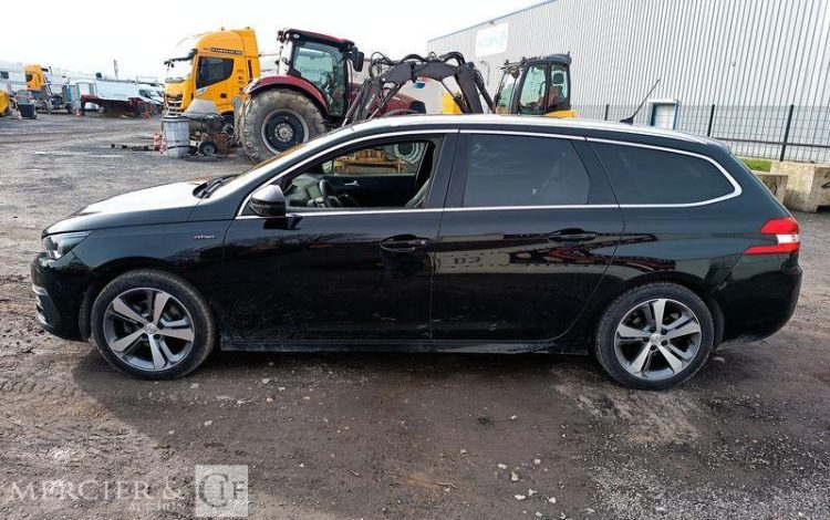 PEUGEOT 308 SW 1,6 BLUEHDI 120 S&S GT LINE – DIESEL – 136797 KMS – ANNEE 2019 BLANC FK-093-FB