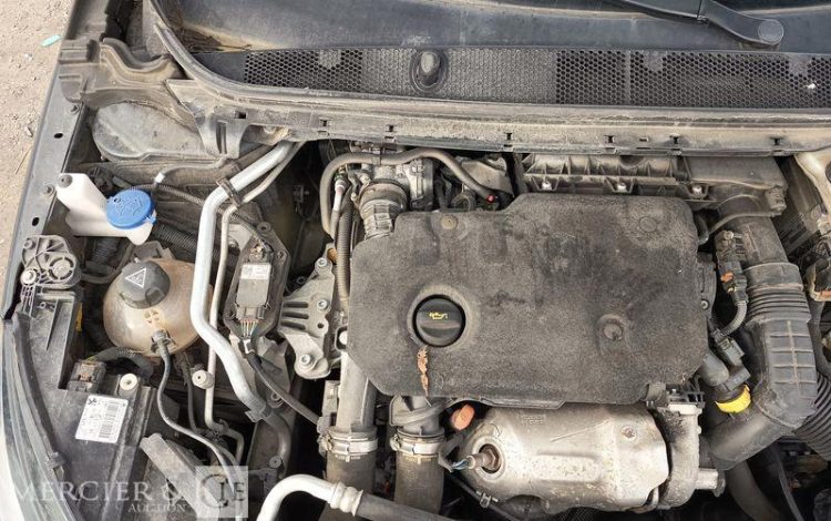 PEUGEOT 308 SW 1,6 BLUEHDI 120 S&S GT LINE – DIESEL – 136797 KMS – ANNEE 2019 BLANC FK-093-FB