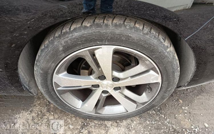 PEUGEOT 308 SW 1,6 BLUEHDI 120 S&S GT LINE – DIESEL – 136797 KMS – ANNEE 2019 BLANC FK-093-FB