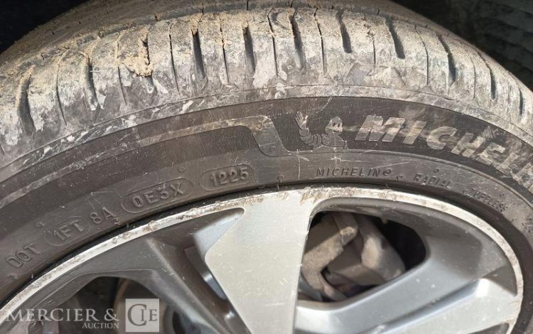 PEUGEOT 308 SW 1,6 BLUEHDI 120 S&S GT LINE – DIESEL – 136797 KMS – ANNEE 2019 BLANC FK-093-FB