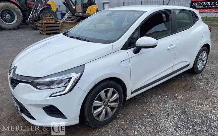 RENAULT CLIO STE 85CH AIR NAV BLANC FN-409-HJ