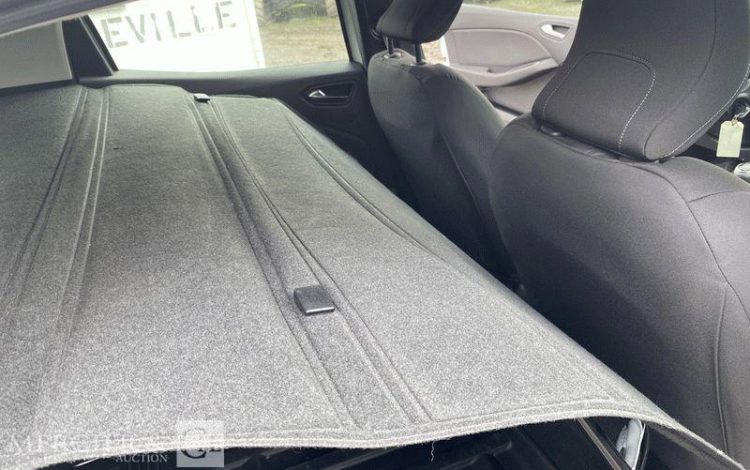 RENAULT CLIO STE 85CH AIR NAV BLANC FN-409-HJ