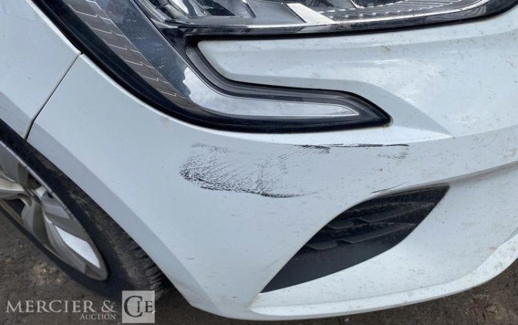 RENAULT CLIO STE 85CH AIR NAV BLANC FN-409-HJ