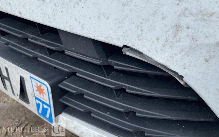 RENAULT CLIO STE 85CH AIR NAV BLANC FN-409-HJ