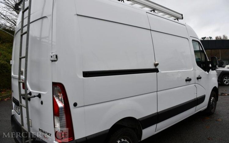 RENAULT MASTER 2.3 DCI 135ch 3T5 L2H2 GRAND-CONFORT BLANC FQ-681-XC