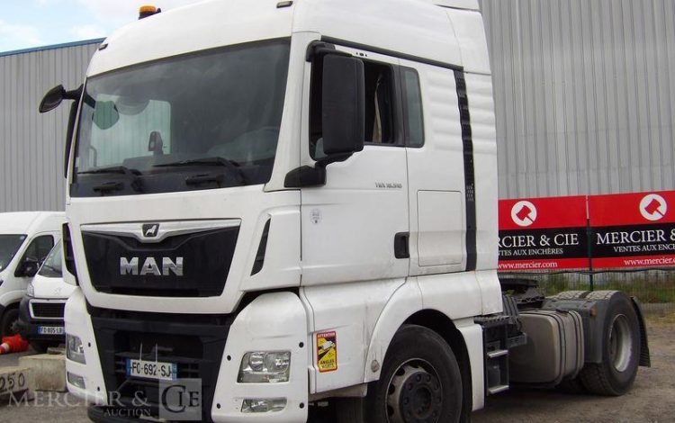 MAN TGX 18.510 4×2 BL SA PTRA 44 TONNES – 320185 KMS – ANNEE 2020 BLANC FQ-692-SJ