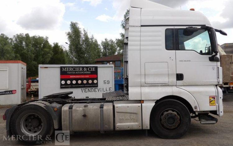 MAN TGX 18.510 4×2 BL SA PTRA 44 TONNES – 320185 KMS – ANNEE 2020 BLANC FQ-692-SJ