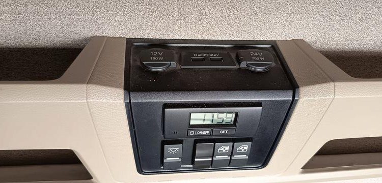 MAN TGX 18.510 4×2 BL SA PTRA 44 TONNES – 320185 KMS – ANNEE 2020 BLANC FQ-692-SJ