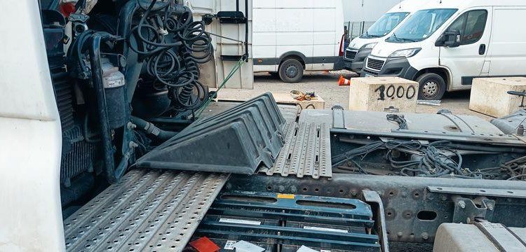 MAN TGX 18.510 4×2 BL SA PTRA 44 TONNES – 320185 KMS – ANNEE 2020 BLANC FQ-692-SJ