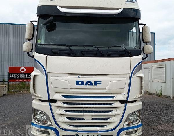 DAF XF 480 – PTRA : 44 TONNES – DIESEL – 772624 KMS – ANNEE 2020 BLANC FR-090-BJ