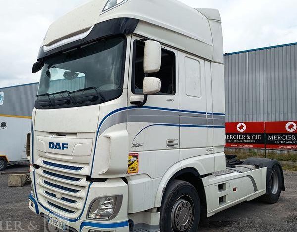 DAF XF 480 – PTRA : 44 TONNES – DIESEL – 772624 KMS – ANNEE 2020 BLANC FR-090-BJ