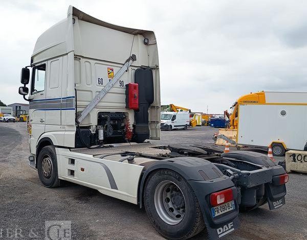 DAF XF 480 – PTRA : 44 TONNES – DIESEL – 772624 KMS – ANNEE 2020 BLANC FR-090-BJ