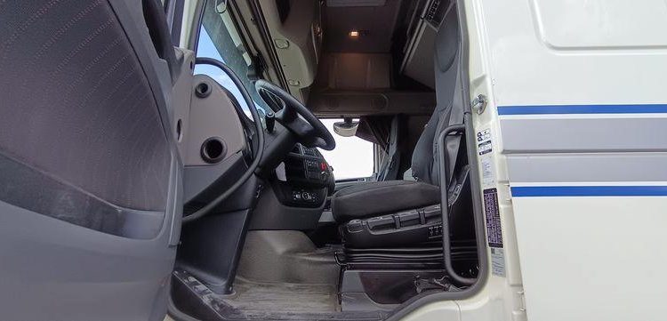 DAF XF 480 FT – PTRA : 44 TONNES – DIESEL –  840877 KMS – ANNEE 2020 BLANC FR-093-BJ