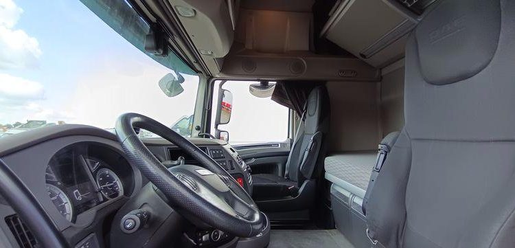 DAF XF 480 FT – PTRA : 44 TONNES – DIESEL –  840877 KMS – ANNEE 2020 BLANC FR-093-BJ