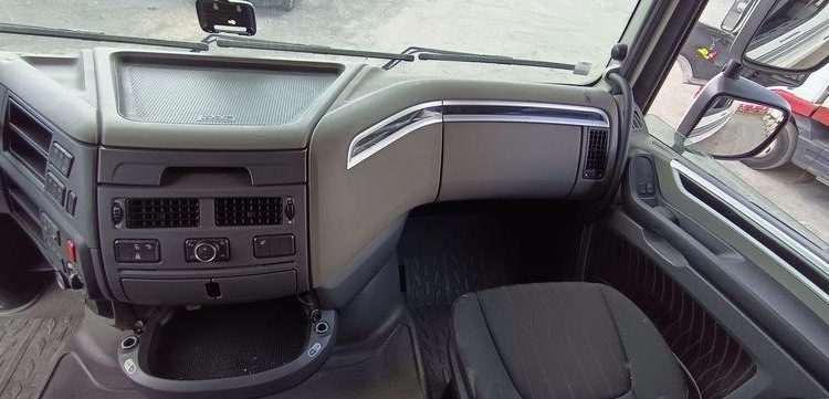 DAF XF 480 FT – PTRA : 44 TONNES – DIESEL –  840877 KMS – ANNEE 2020 BLANC FR-093-BJ