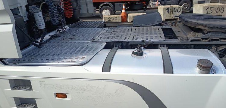 DAF XF 480 FT – PTRA : 44 TONNES – DIESEL –  840877 KMS – ANNEE 2020 BLANC FR-093-BJ