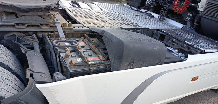 DAF XF 480 FT – PTRA : 44 TONNES – DIESEL –  840877 KMS – ANNEE 2020 BLANC FR-093-BJ