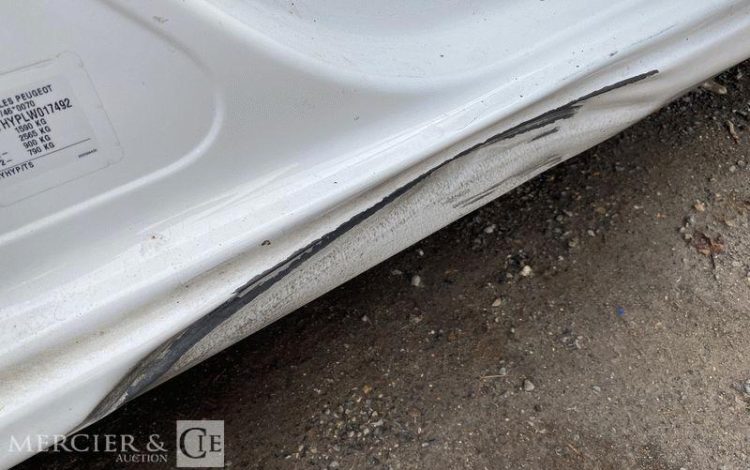 PEUGEOT 208 AFF 100CH PREMIUM PACK BLANC FR-602-LK