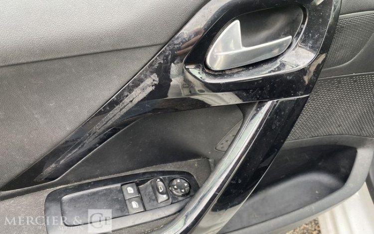 PEUGEOT 208 AFF 100CH PREMIUM PACK BLANC FR-602-LK