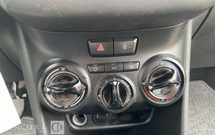 PEUGEOT 208 AFF 100CH PREMIUM PACK BLANC FR-602-LK