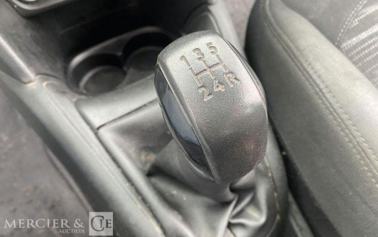 PEUGEOT 208 AFF 100CH PREMIUM PACK BLANC FR-602-LK