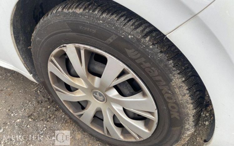 PEUGEOT 208 AFF 100CH PREMIUM PACK BLANC FR-602-LK