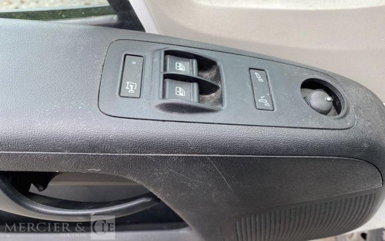 PEUGEOT BOXER 335 L2H2 140CH ASPHALT BLANC FS-874-JX