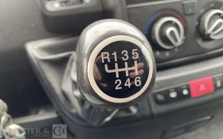 PEUGEOT BOXER 335 L2H2 140CH ASPHALT BLANC FS-874-JX