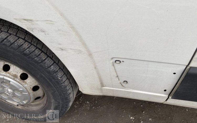 PEUGEOT BOXER 335 L2H2 140CH ASPHALT BLANC FS-874-JX