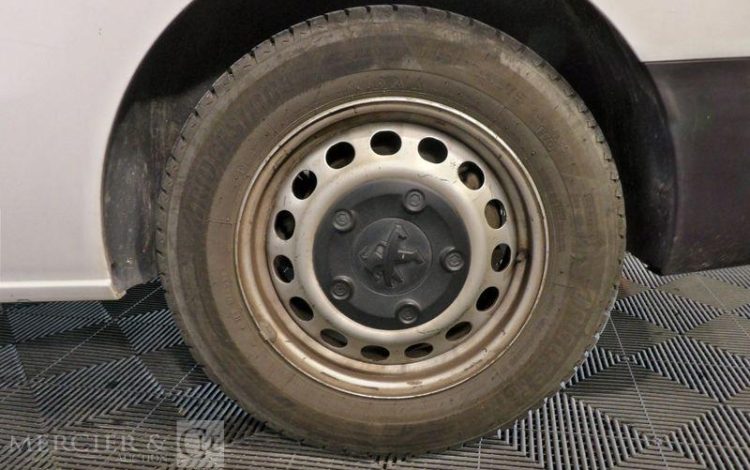 PEUGEOT EXPERT FOURGON 1.5 BLUEHDI 120 L2 ASPHALT BLANC FV-228-TH