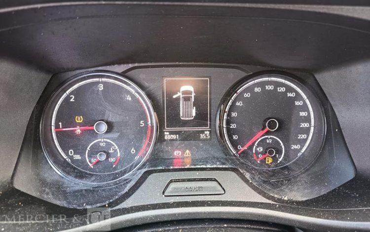 VOLKSWAGEN TRANSPORTER  FV-667-HN