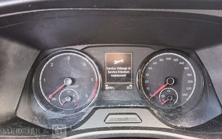 VOLKSWAGEN TRANSPORTER  FV-667-HN