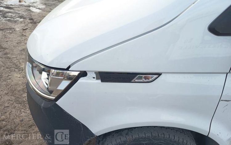 VOLKSWAGEN TRANSPORTER  FV-667-HN