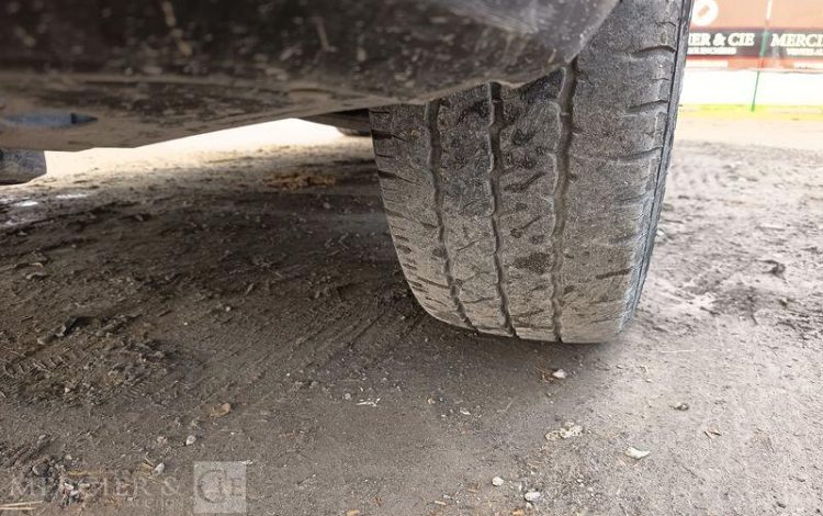 VOLKSWAGEN TRANSPORTER  FV-667-HN