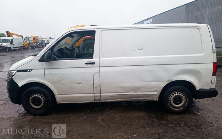 VOLKSWAGEN TRANSPORTER  FV-760-FF