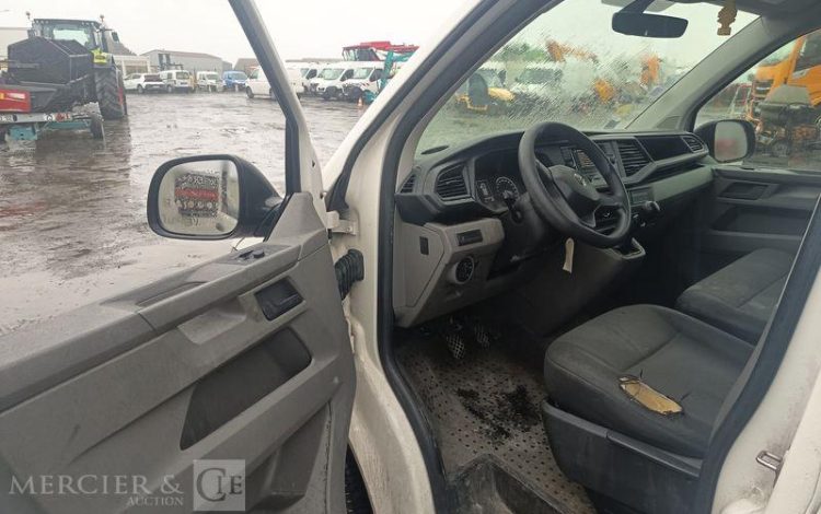 VOLKSWAGEN TRANSPORTER  FV-760-FF
