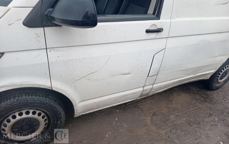 VOLKSWAGEN TRANSPORTER  FV-760-FF