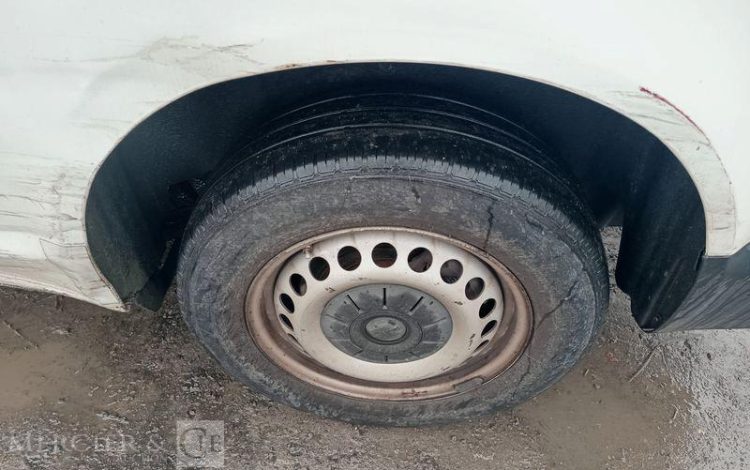 VOLKSWAGEN TRANSPORTER  FV-760-FF