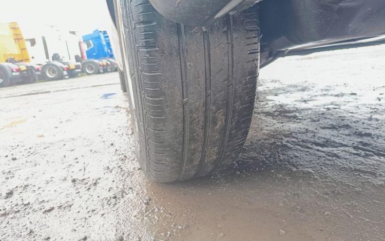 VOLKSWAGEN TRANSPORTER  FV-760-FF