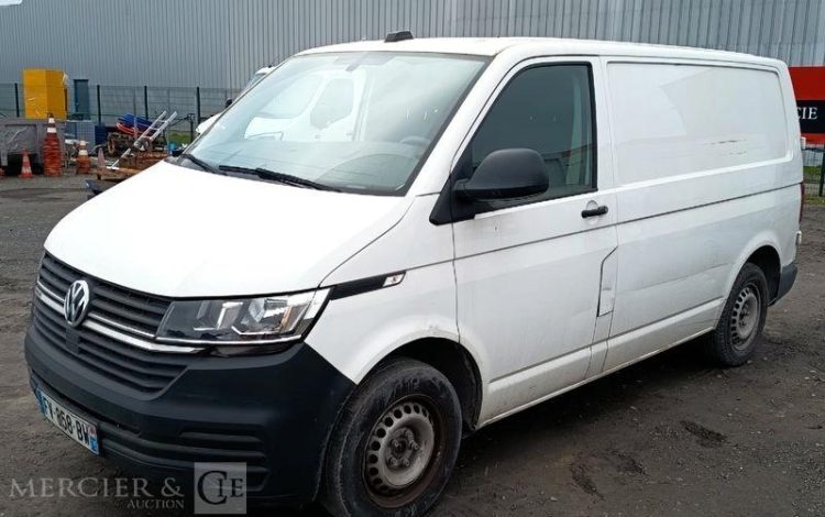 VOLKSWAGEN TRANSPORTER  FV-858-BW
